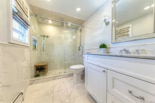 266 Thompson Ave, Oceanside, NY 11572 - Photo 25