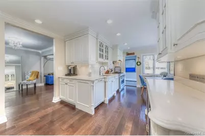 266 Thompson Avenue, Oceanside, NY 11572 - Photo 13