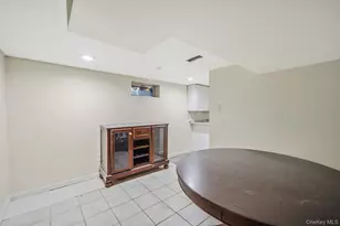 273 Delaware Ave, Bay Shore, NY 11706 - Photo 37