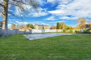 273 Delaware Ave, Bay Shore, NY 11706 - Photo 5