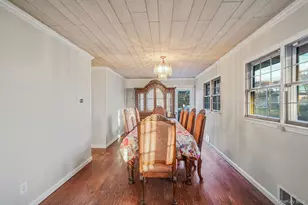 273 Delaware Ave, Bay Shore, NY 11706 - Photo 15