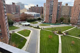 61-45 98th St, Rego Park, NY 11374 - Photo 15