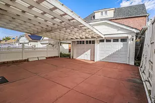 90-37 211th St, Queens Village, NY 11428 - Photo 23