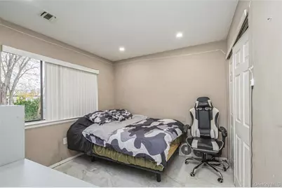 615 Broadway #68, Amityville, NY 11701 - Photo 17