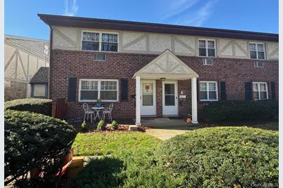 10 Glen Hollow Drive #C12, Holtsville, NY 11742 - Photo 1