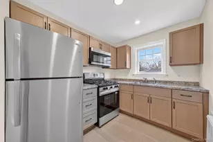 1879 Crompond Rd, Peekskill, NY 10566 - Photo 9