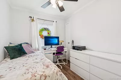 466 Jefferson Place, Mineola, NY 11501 - Photo 13