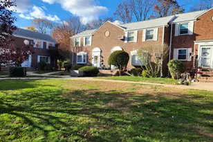 264-37A Langston Ave, Glen Oaks, NY 11004 - Photo 3