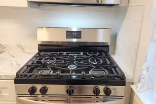 264-37A Langston Ave, Glen Oaks, NY 11004 - Photo 9