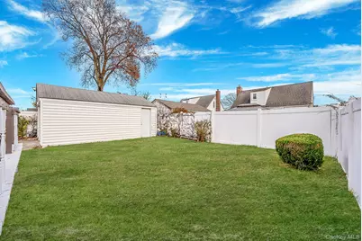 18 Jasper Street S, Valley Stream, NY 11580 - Photo 33