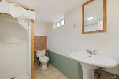 18 Jasper Street S, Valley Stream, NY 11580 - Photo 25