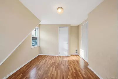 18 Jasper Street S, Valley Stream, NY 11580 - Photo 19