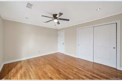 745 S 9th Street, Lindenhurst, NY 11757 - Photo 25