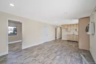 745 S 9th St, Lindenhurst, NY 11757 - Photo 29