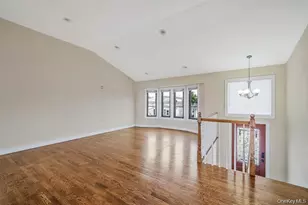 745 S 9th St, Lindenhurst, NY 11757 - Photo 7