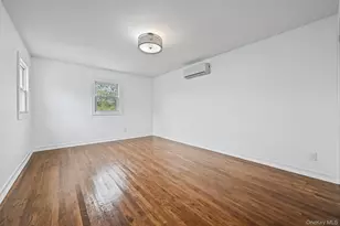 238-11 148th Dr, Rosedale, NY 11422 - Photo 13