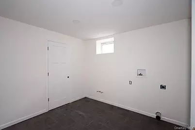 127 Berkshire Road, Rockville Centre, NY 11570 - Photo 23