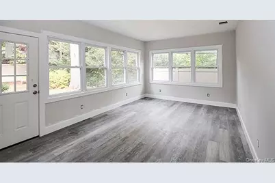 127 Berkshire Road, Rockville Centre, NY 11570 - Photo 17