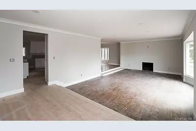 127 Berkshire Road, Rockville Centre, NY 11570 - Photo 5