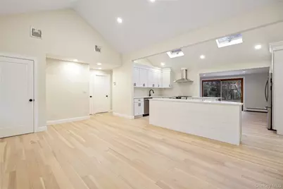 1 Upper Lane, Centerport, NY 11721 - Photo 7