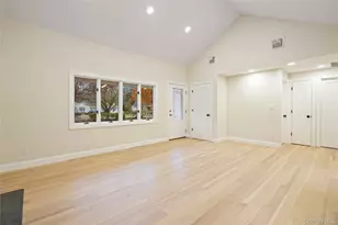 1 Upper Ln, Centerport, NY 11721 - Photo 9