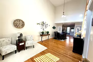 142 Pinebrook Dr, Hyde Park, NY 12538 - Photo 7