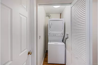 32 Williams Avenue, Holtsville, NY 11742 - Photo 19