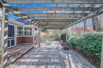 32 Williams Avenue, Holtsville, NY 11742 - Photo 21