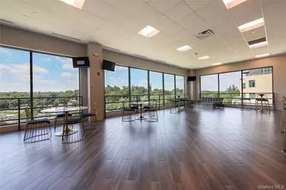 701 Ridge Hill Boulevard #11J, Yonkers, NY 10710 - Photo 5