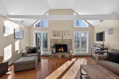 13 Zeck Court, Montebello, NY 10901 - Photo 15