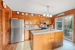 170 Beach Ln, Westhampton Beach, NY 11978 - Photo 7