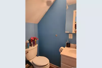 418 Lincoln Street, Riverhead, NY 11901 - Photo 9