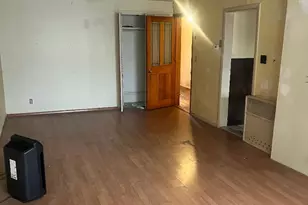 23-84 33rd St, Astoria, NY 11105 - Photo 5