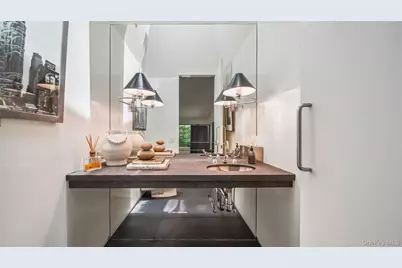 7 Folie Court, Manhasset, NY 11030 - Photo 25