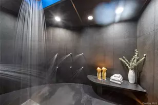 7 Folie Ct, Manhasset, NY 11030 - Photo 23