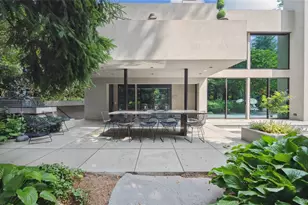 7 Folie Ct, Manhasset, NY 11030 - Photo 39