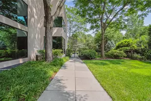 7 Folie Ct, Manhasset, NY 11030 - Photo 41