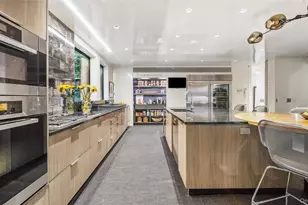 7 Folie Ct, Manhasset, NY 11030 - Photo 13