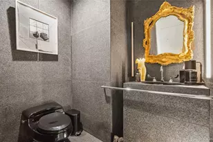 7 Folie Ct, Manhasset, NY 11030 - Photo 15