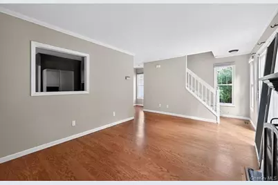 301 Kensington Way, Mount Kisco, NY 10549 - Photo 3