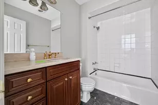 301 Kensington Way, Mount Kisco, NY 10549 - Photo 15