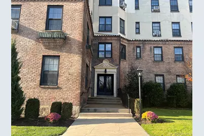 1273 North Avenue #1G. Entry 3, New Rochelle, NY 10804 - Photo 3