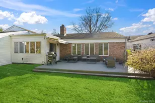 72 Lake End Rd, Merrick, NY 11566 - Photo 35