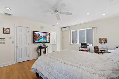 72 Lake End Road, Merrick, NY 11566 - Photo 31