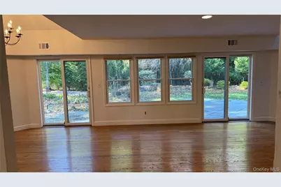 89 Sawtooth Cove, Port Jefferson, NY 11777 - Photo 5