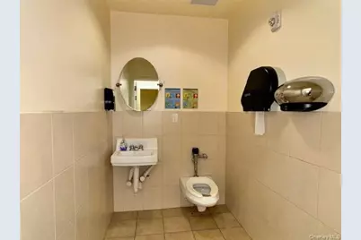 625 E Fordham Road, Bronx, NY 10458 - Photo 9