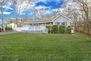 14 Clearview, Selden, NY 11784 - Photo 3