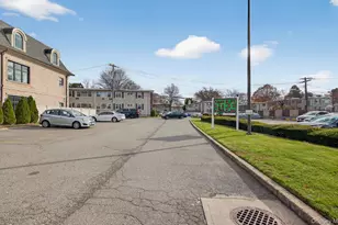 324 Post Ave, Westbury, NY 11590 - Photo 19