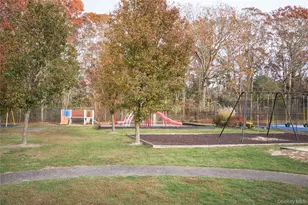 312 Artist Lake Dr, Middle Island, NY 11953 - Photo 19