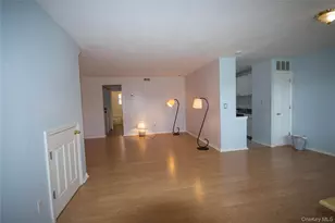 312 Artist Lake Dr, Middle Island, NY 11953 - Photo 3